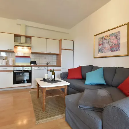 Luxurious Holiday In Stove With Waterfront Villa *